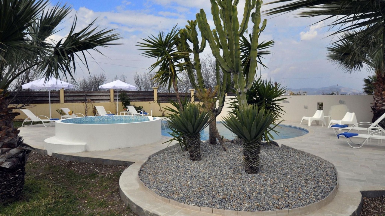 Photo of Outdoor in Tingaki