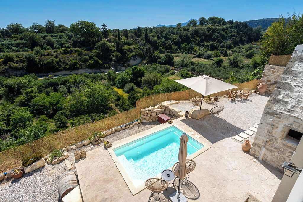Photo of Outdoor in Amnatos