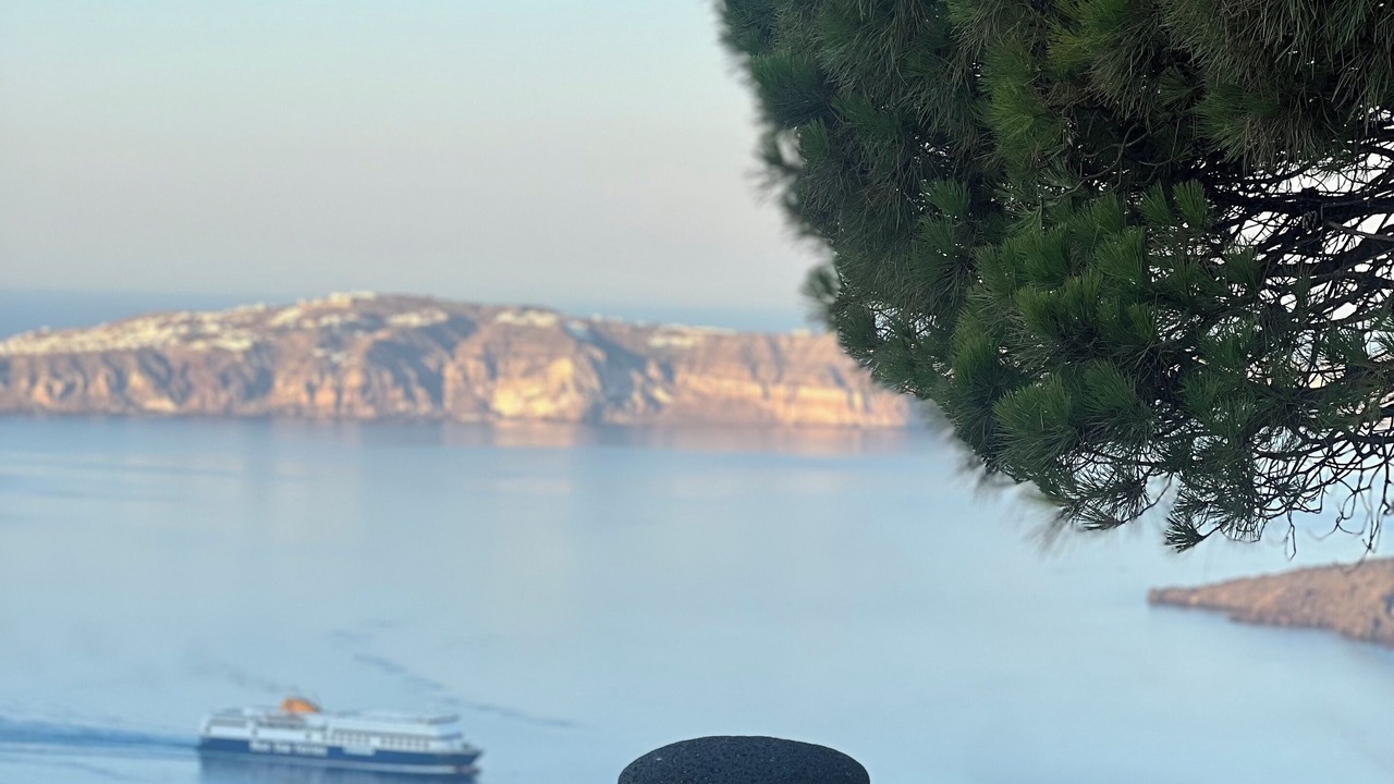 Photo of Outdoor in Fira