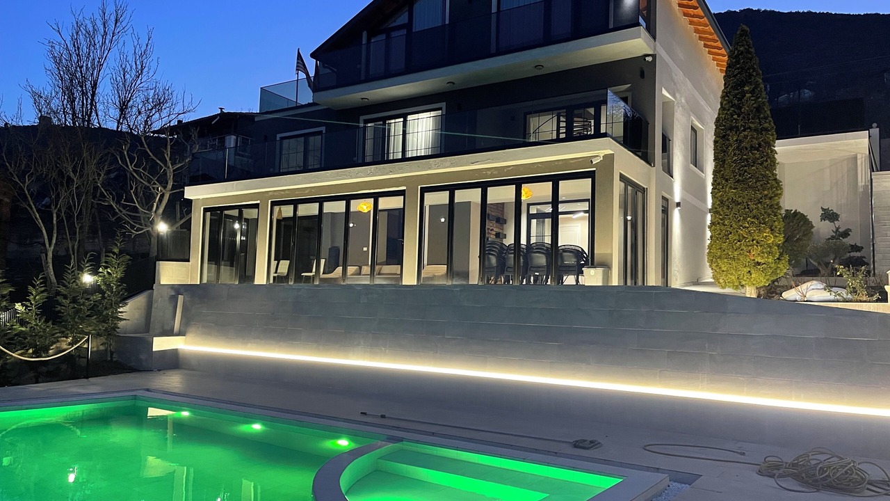Photo of Outdoor in Udenisht