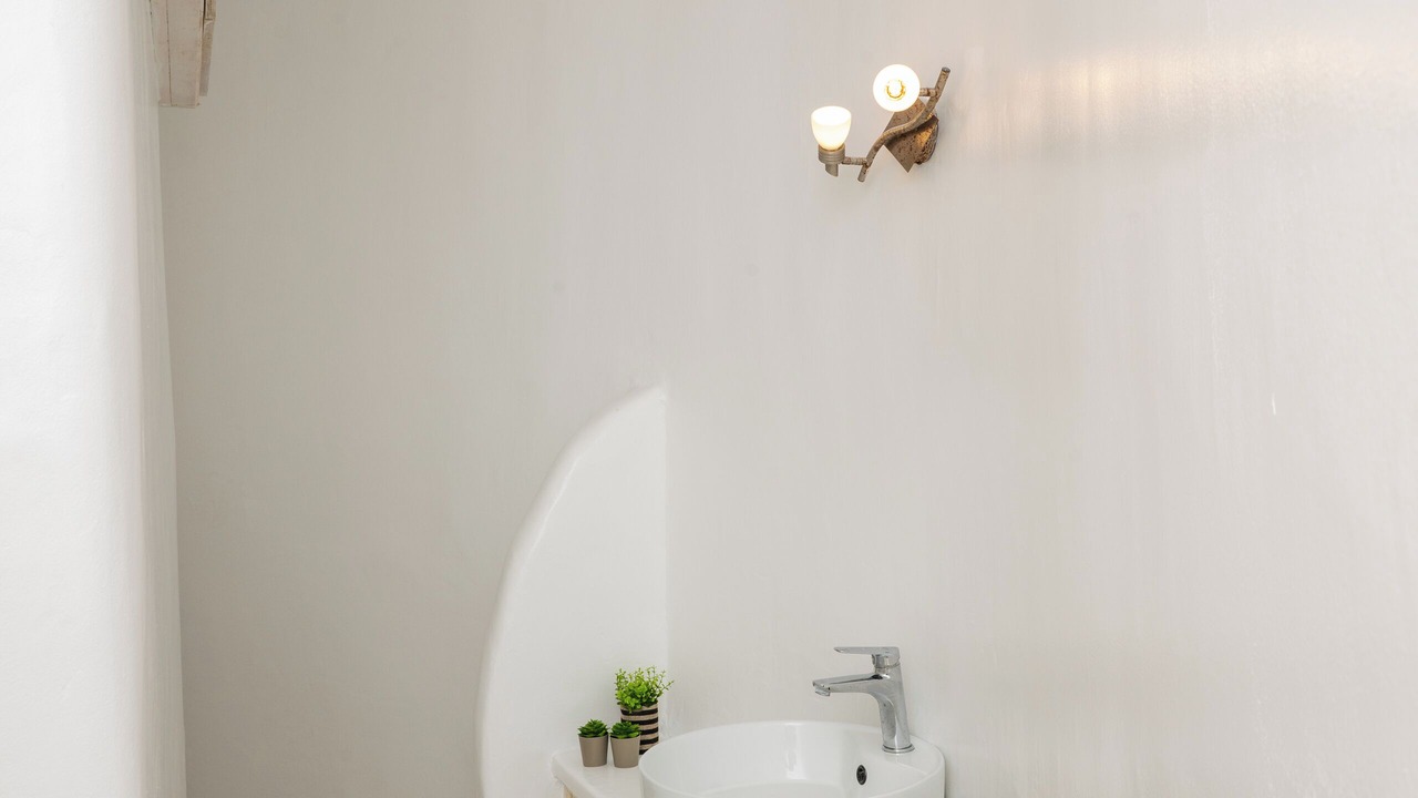 Photo of Bathroom in Kanalia