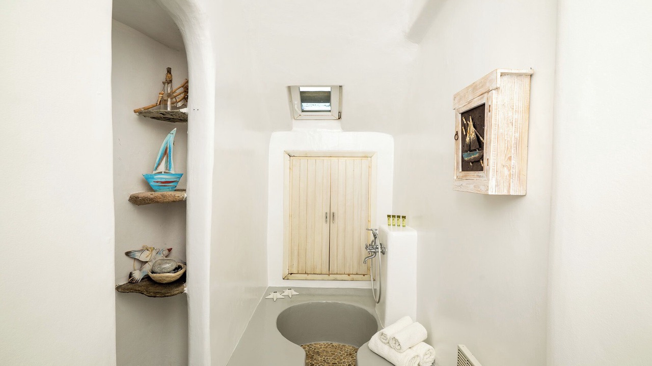 Photo of Bathroom in Kanalia