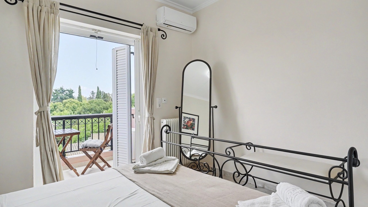 Photo of Bedroom in Potamos