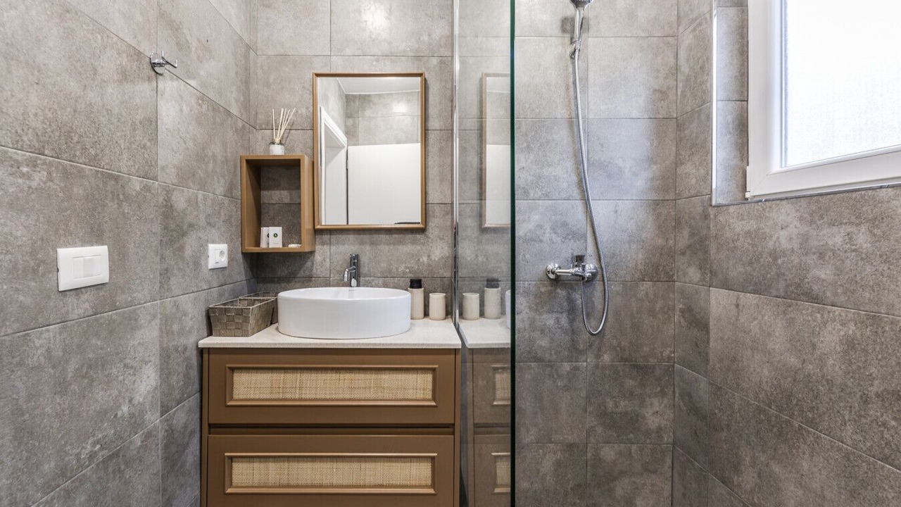 Photo of Bathroom in Dhermi