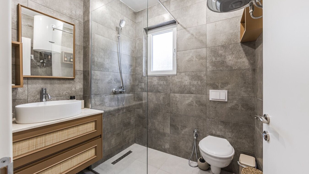 Photo of Bathroom in Dhermi
