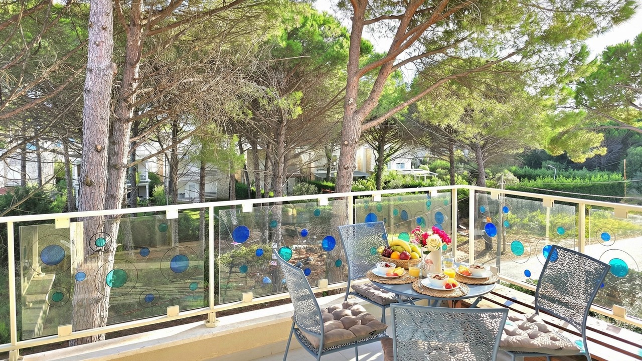Photo of Patio Balcony in Ishem