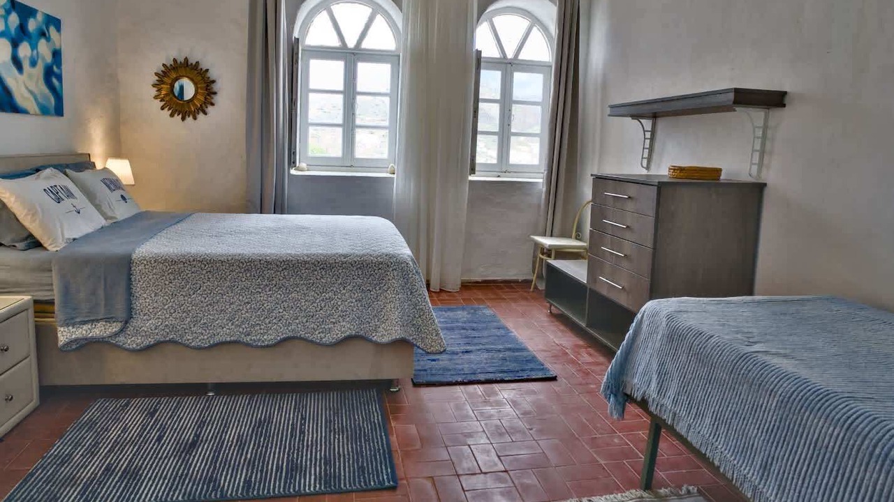 Photo of Bedroom in Ios Town
