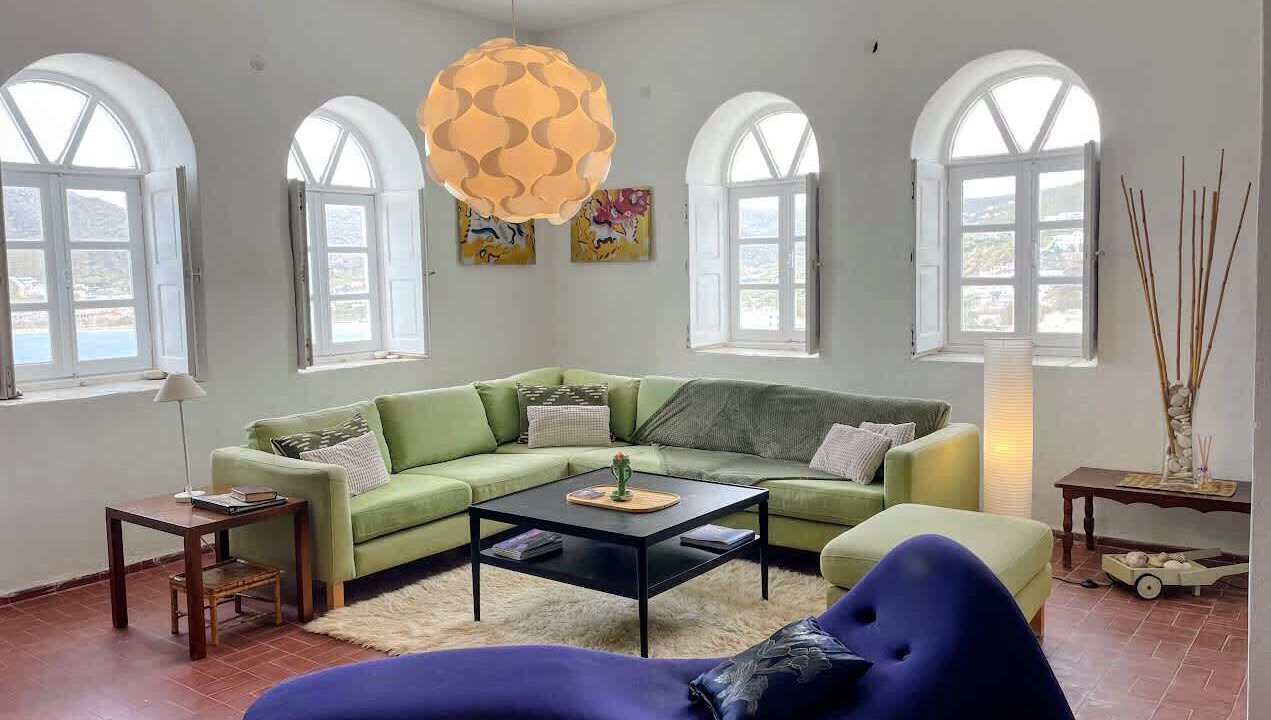 Photo of Livingroom in Ios Town