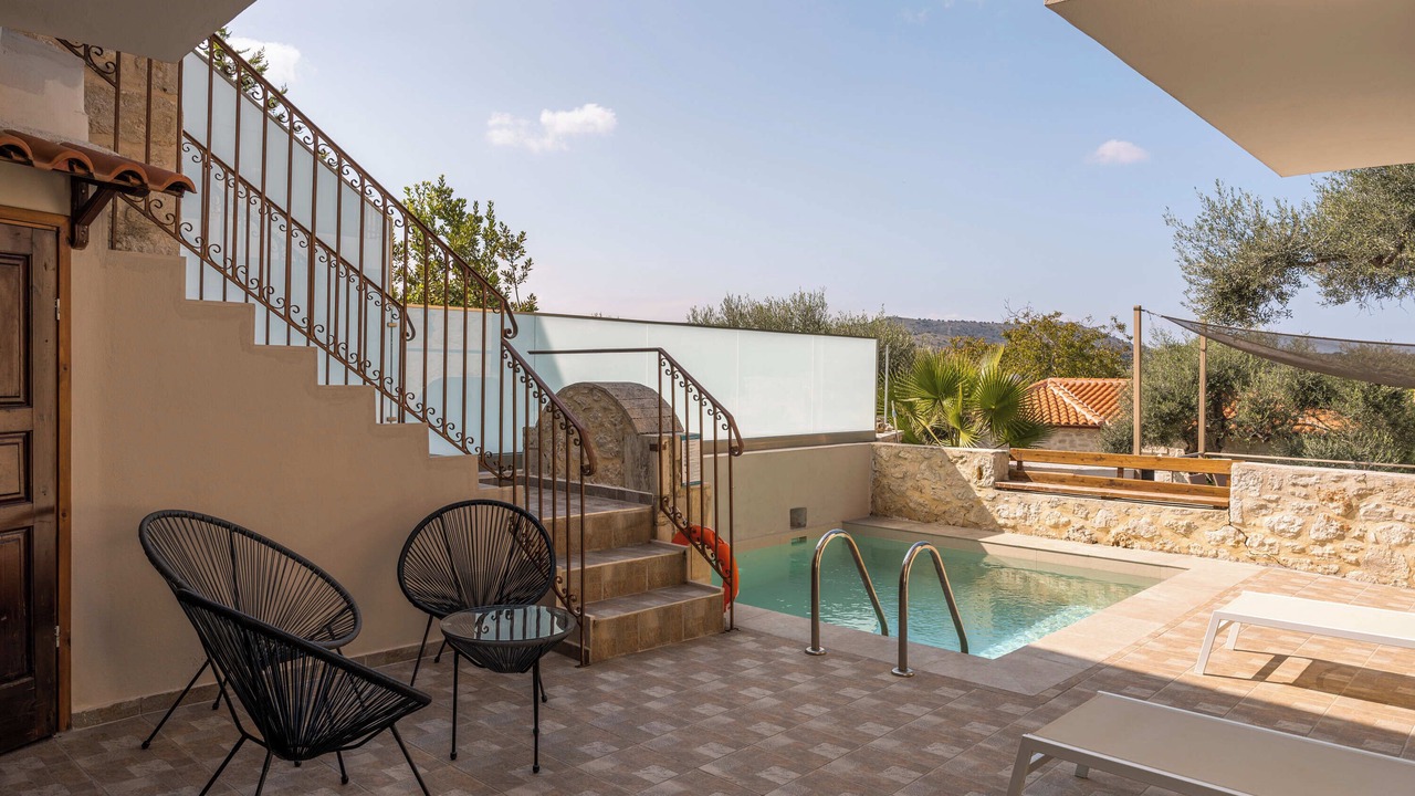 Photo of Outdoor in Monopari