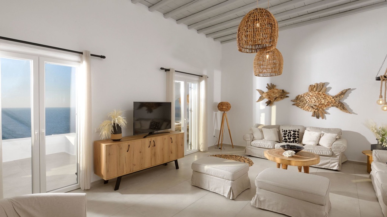 Photo of Livingroom in Ornos