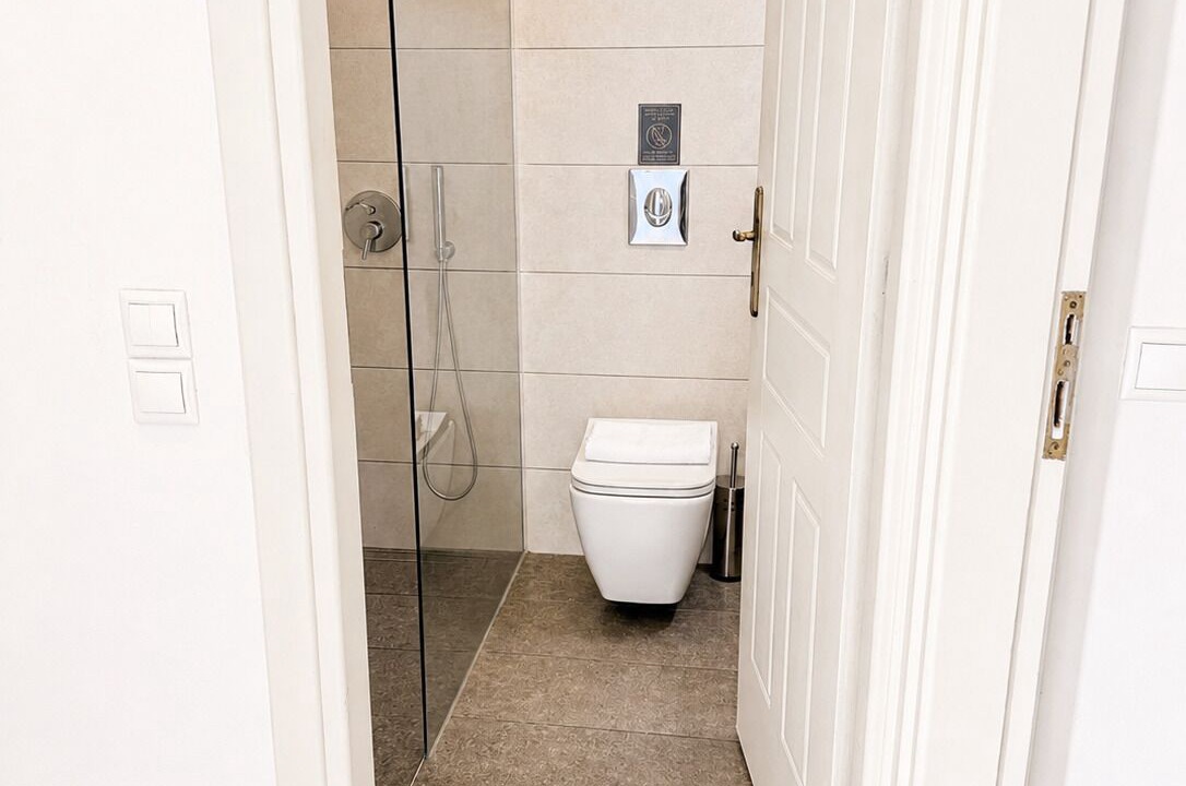 Photo of Bathroom in Exopoli