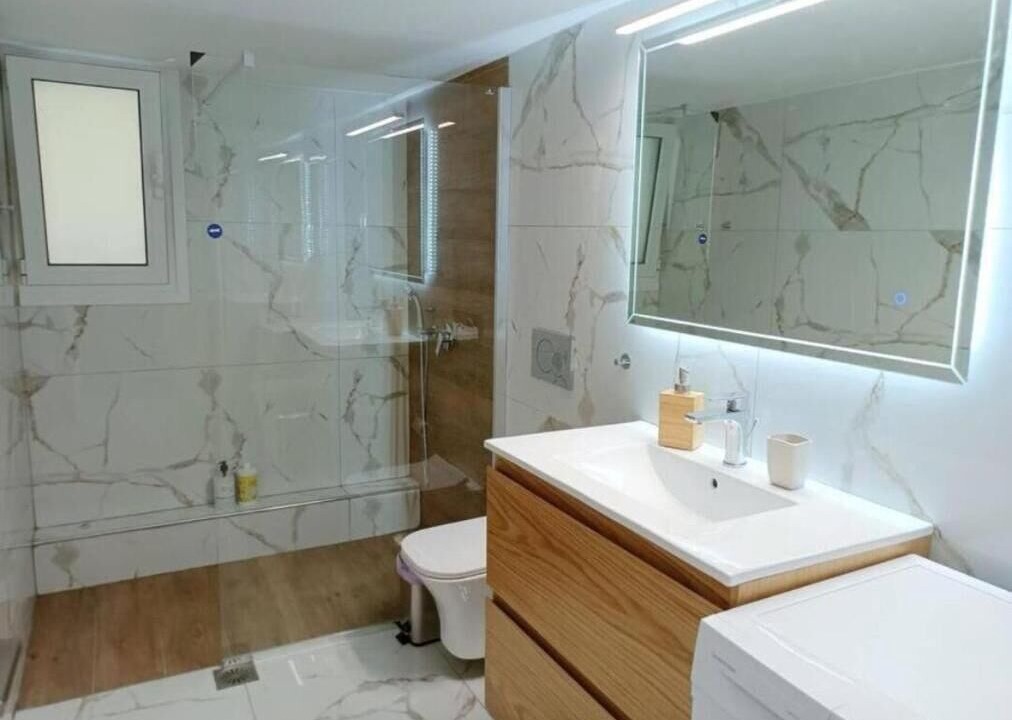 Photo of Bathroom in Marousi