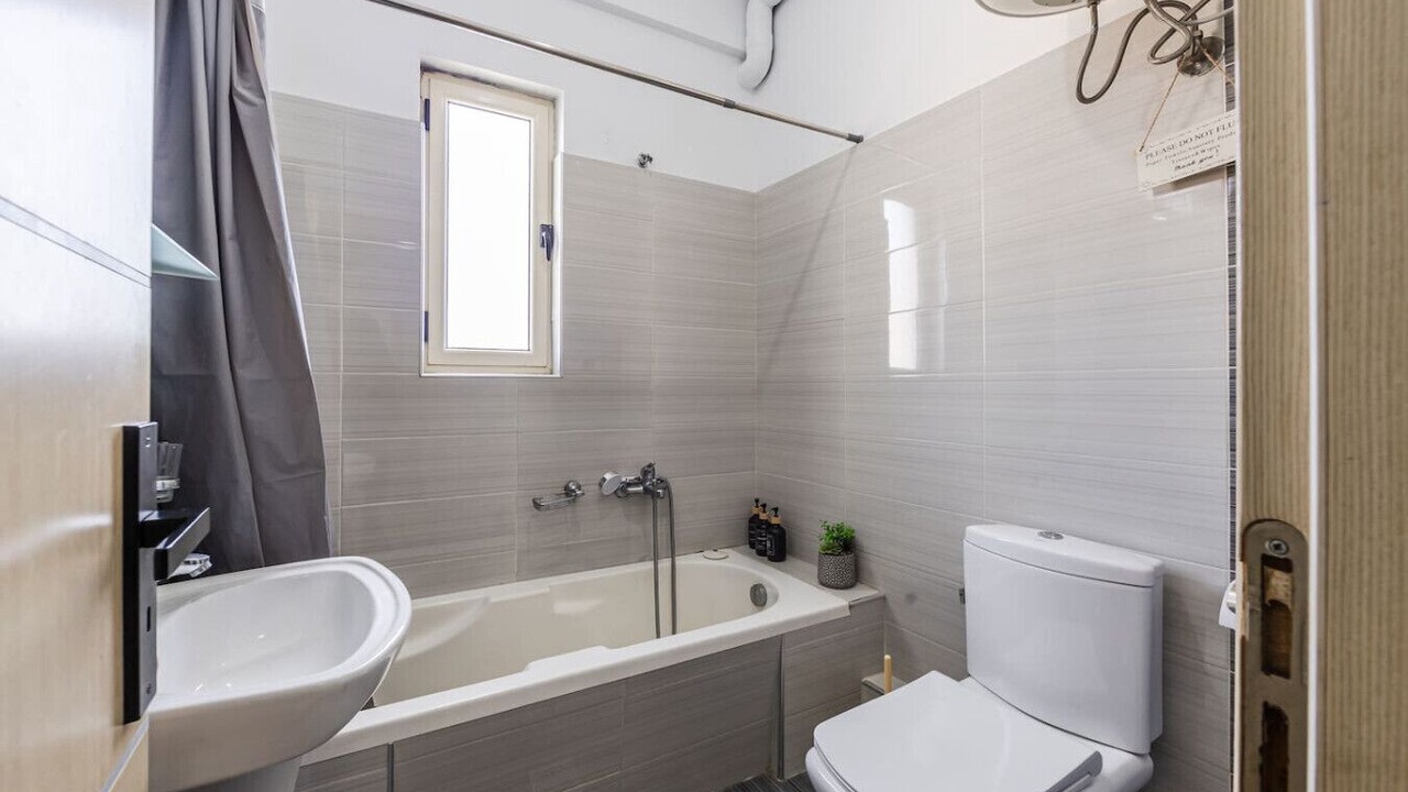 Photo of Bathroom in Qender