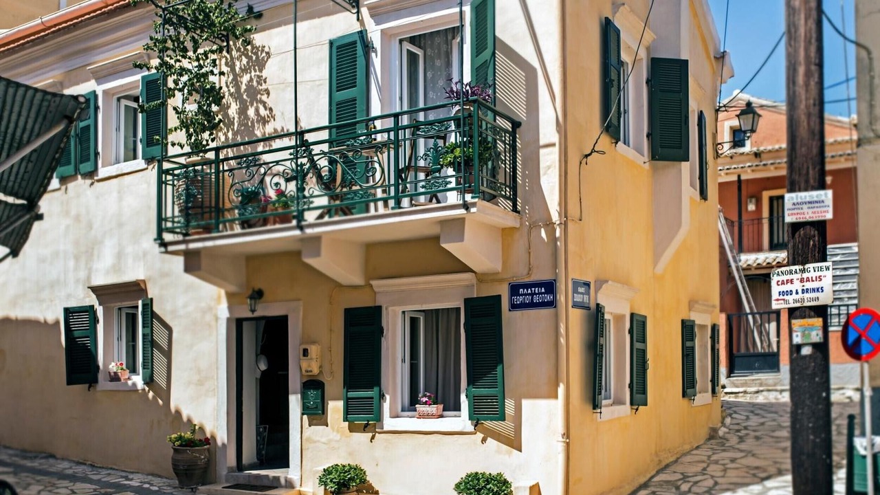 Photo of Outdoor in Chlomos
