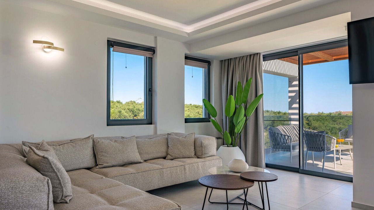 Photo of Livingroom in Aggeliana