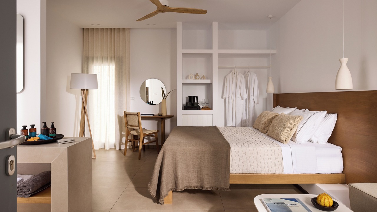 Photo of Bedroom in Platis Gialos
