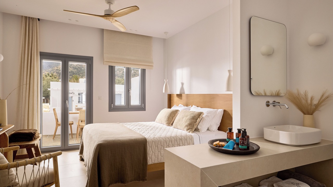 Photo of Bedroom in Platis Gialos