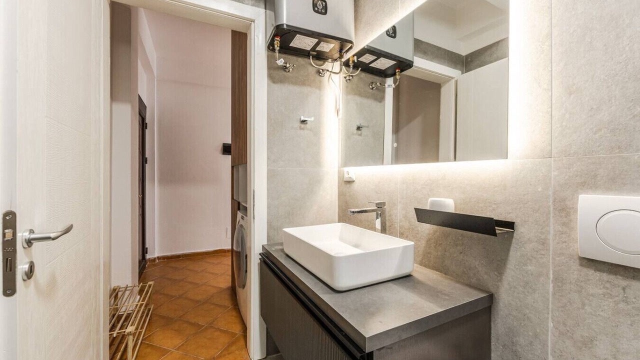 Photo of Bathroom in Golem