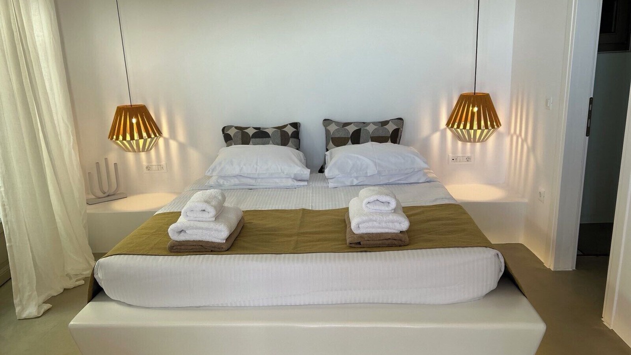 Photo of Bedroom in Folegandros Town