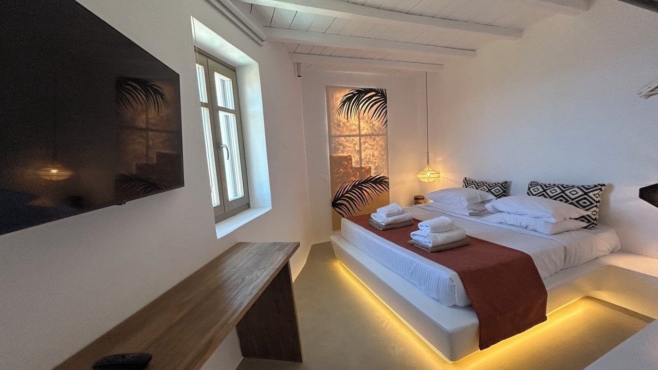 Photo of Bedroom in Folegandros Town