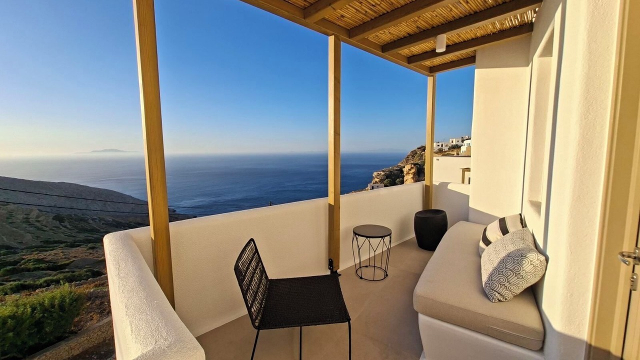 Photo of Bedroom in Folegandros Town