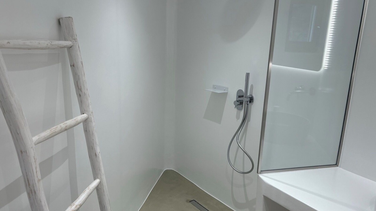 Photo of Bathroom in Folegandros Town