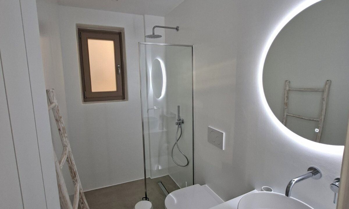 Photo of Bathroom in Folegandros Town