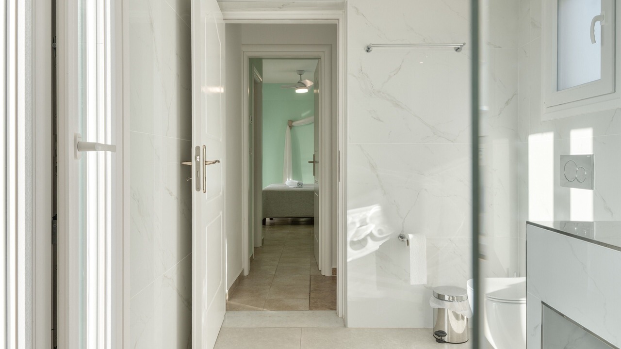 Photo of Bathroom in Ios