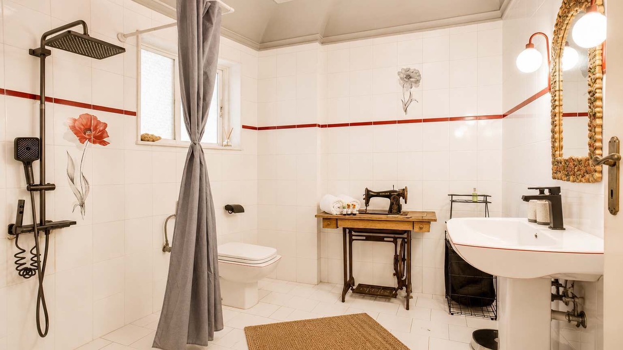 Photo of Bathroom in Rhodes Town