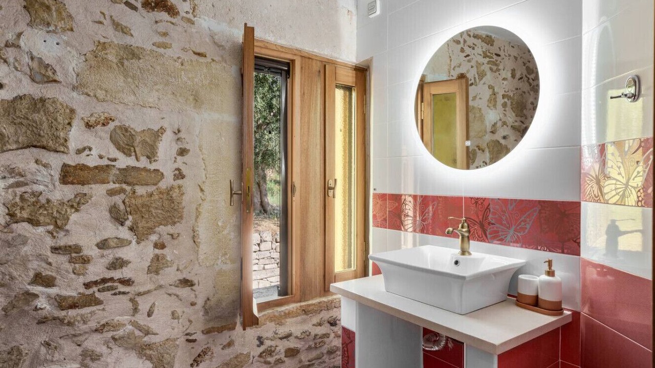 Photo of Bathroom in Zouridi