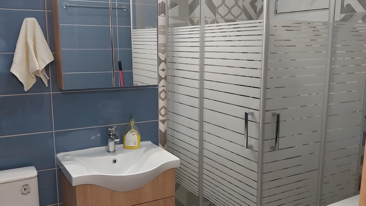 Photo of Bathroom in Menidion