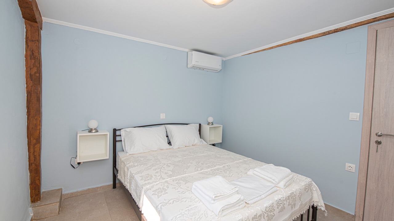 Photo of Bedroom in Vournikas