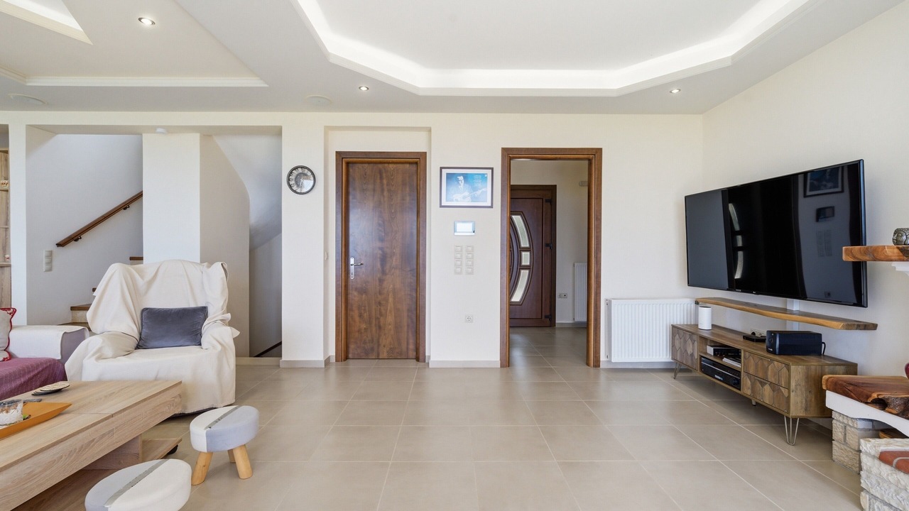 Photo of Livingroom in Petaleia