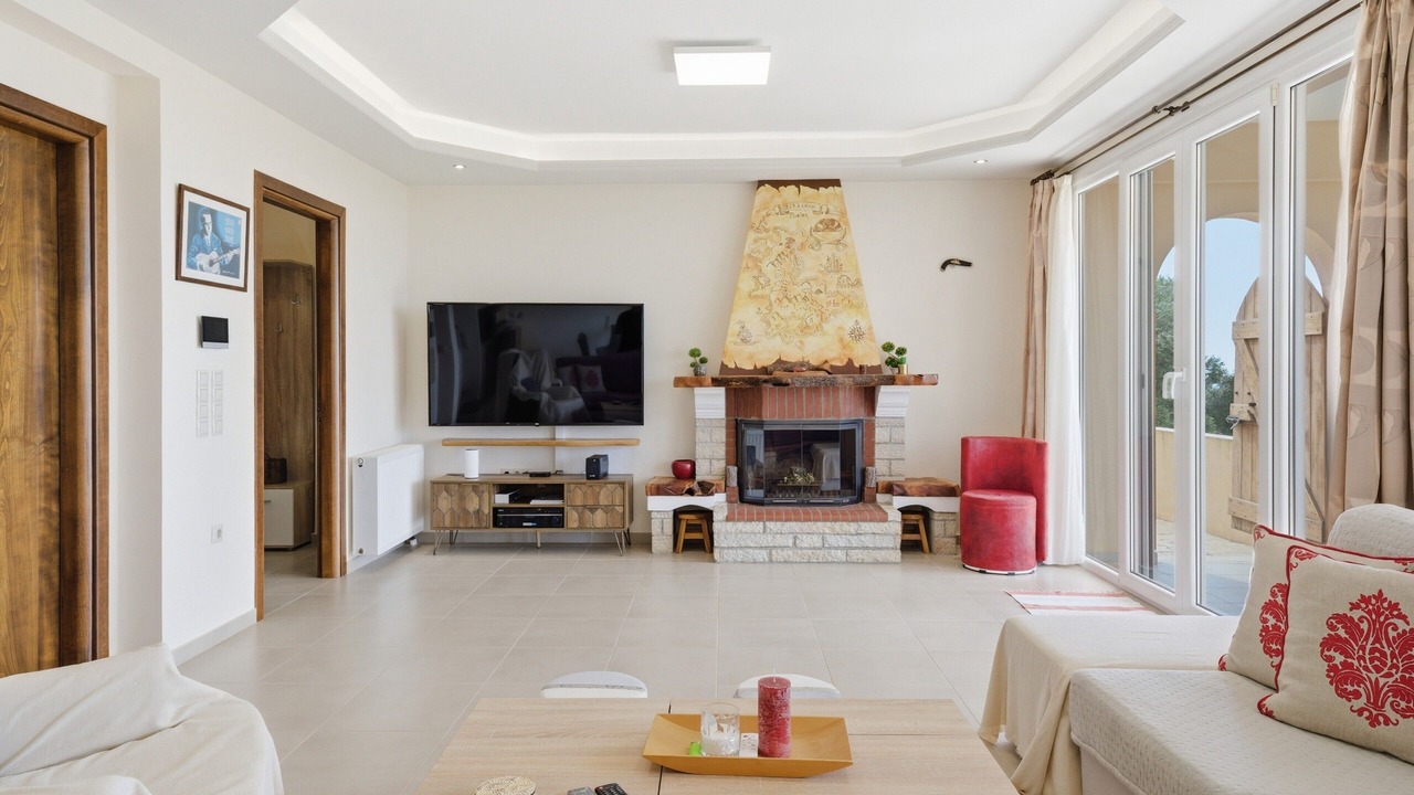 Photo of Livingroom in Petaleia