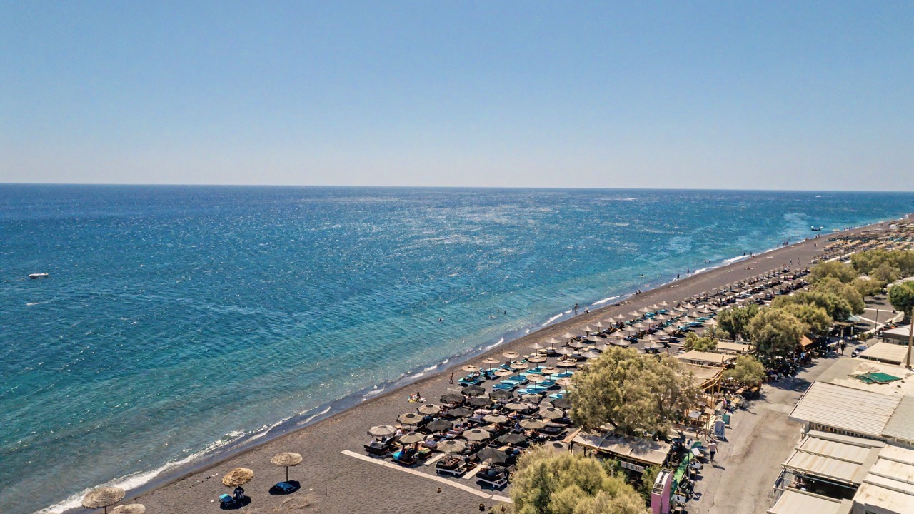 Photo of Others in Perissa