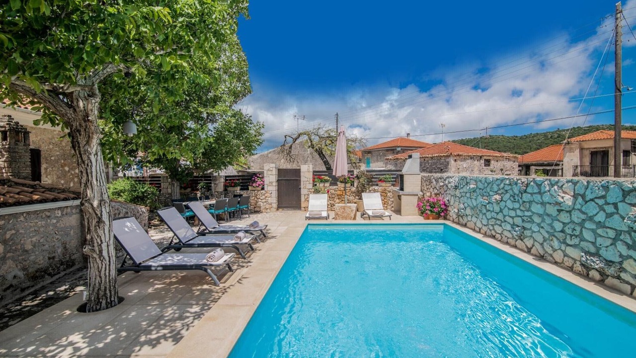 Photo of Outdoor in Loucha