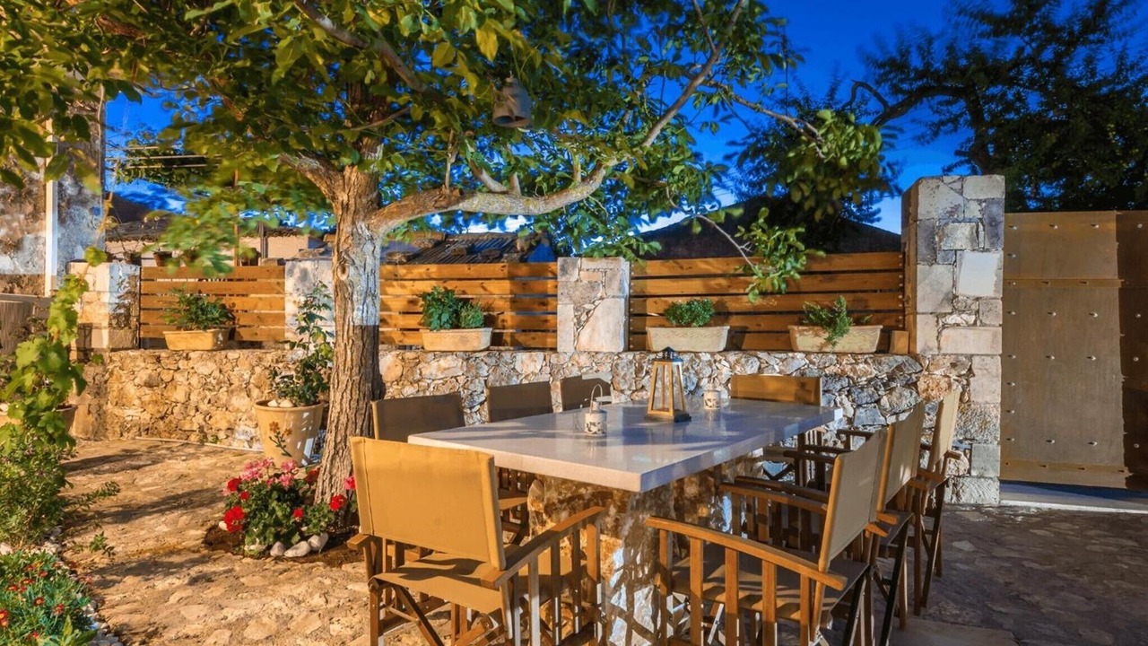 Photo of Outdoor in Loucha