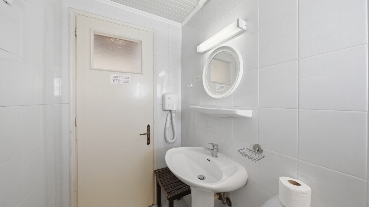 Photo of Bathroom in Apraos
