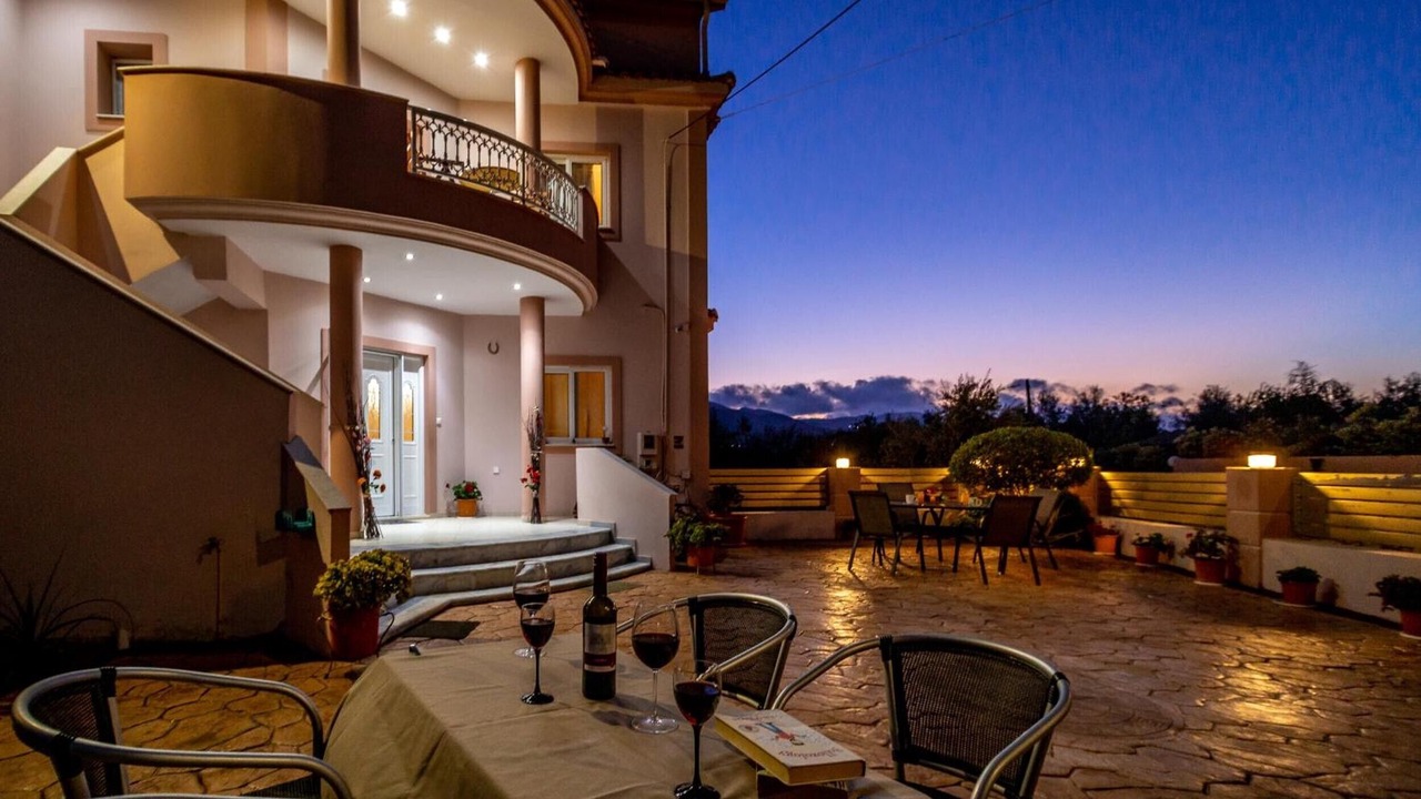 Photo of Outdoor in Alikanas