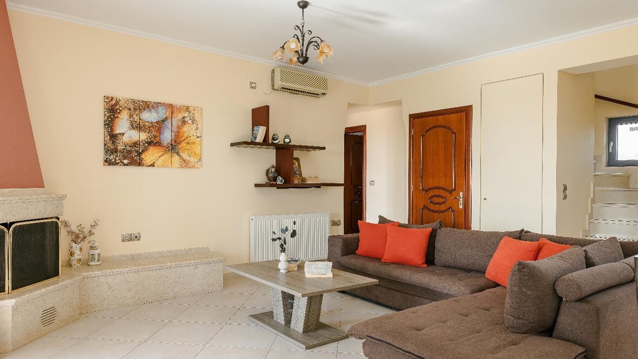 Photo of Livingroom in Karavados