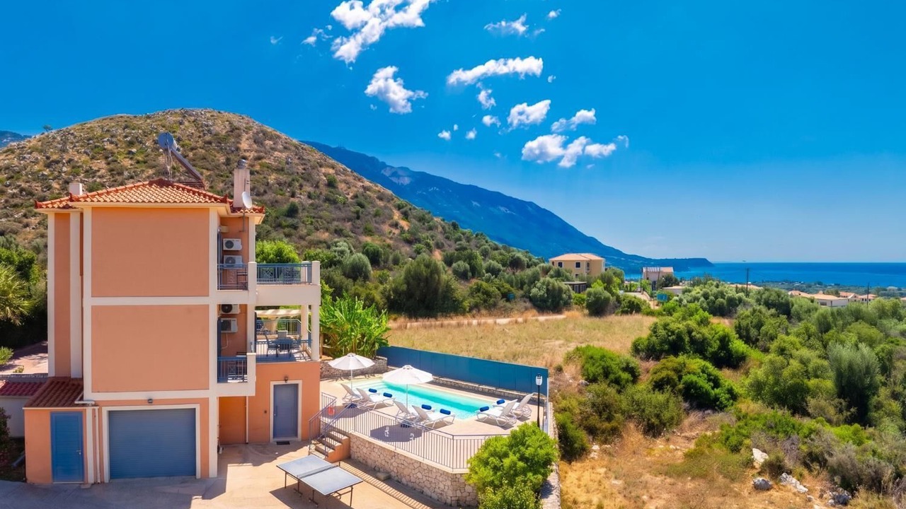 Photo of Outdoor in Karavados
