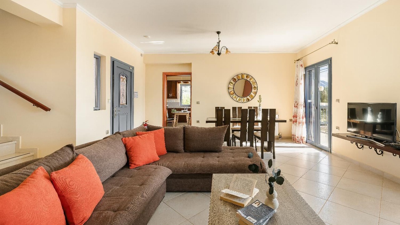 Photo of Livingroom in Karavados