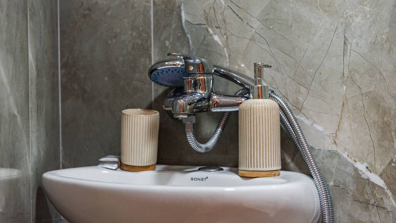 Photo of Bathroom in Qerek