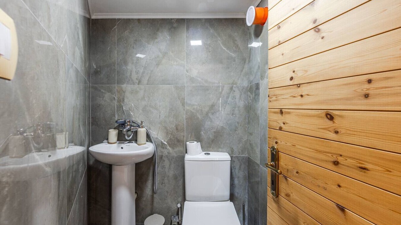 Photo of Bathroom in Qerek