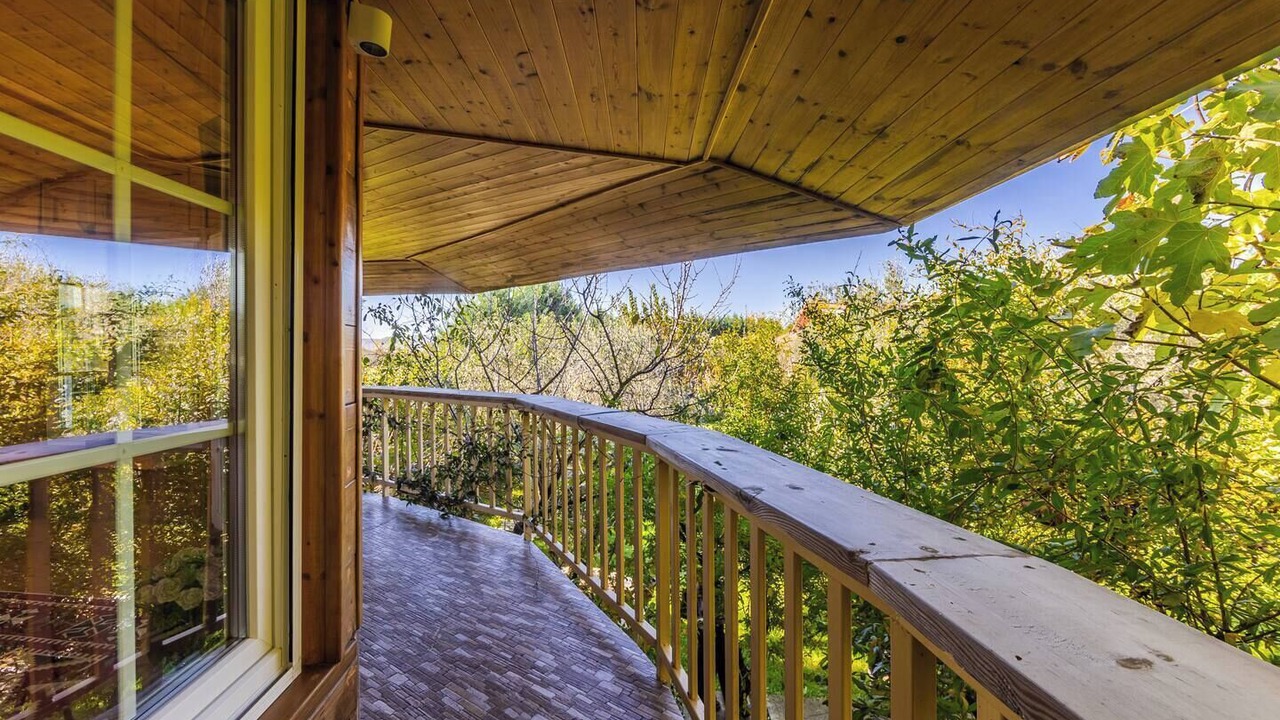Photo of Patio Balcony in Qerek