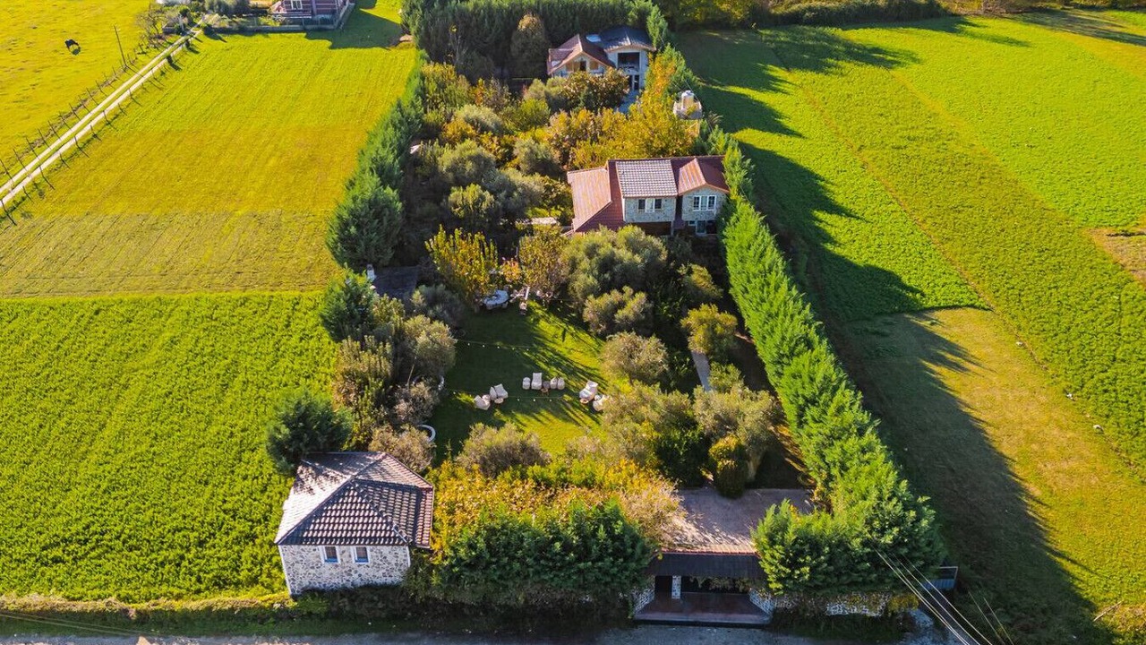 Photo of Outdoor in Qerek