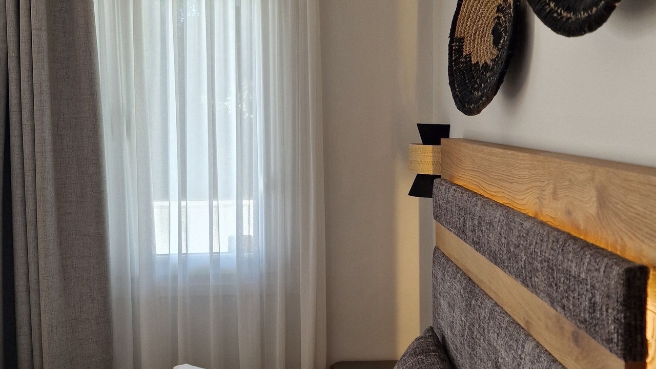 Photo of Bedroom in Adamas