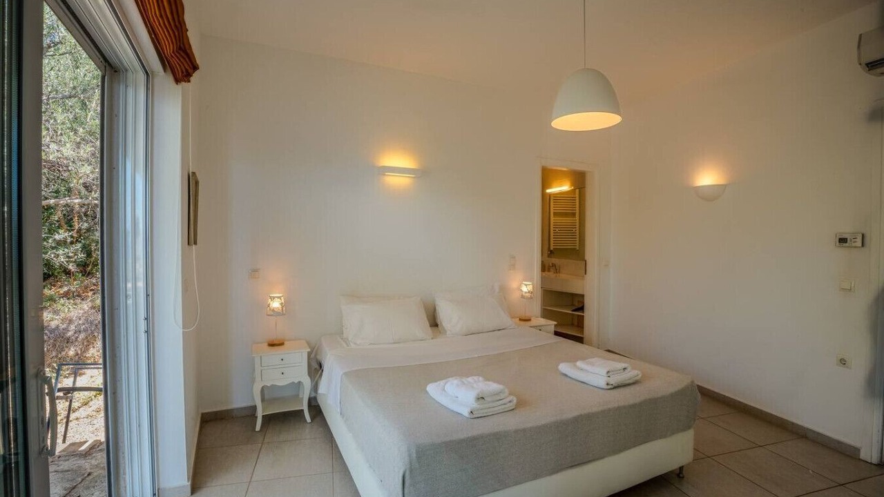 Photo of Bedroom in Plaka