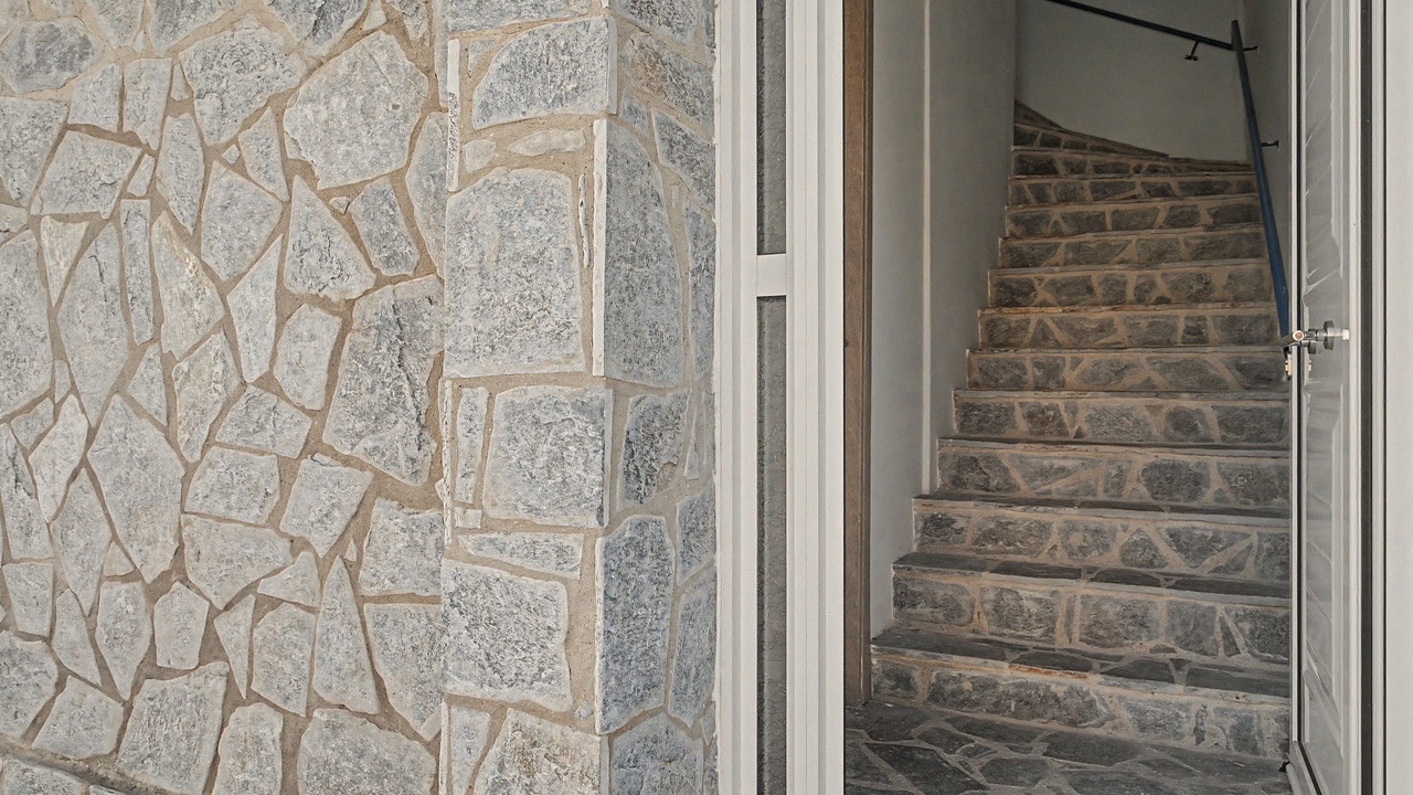 Photo of Outdoor in Mikromani
