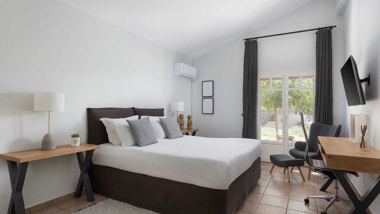Photo of Bedroom in Kontos